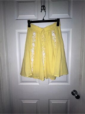 Vintage Y2K Ella Moss Yellow Embroidered Circle Skirt